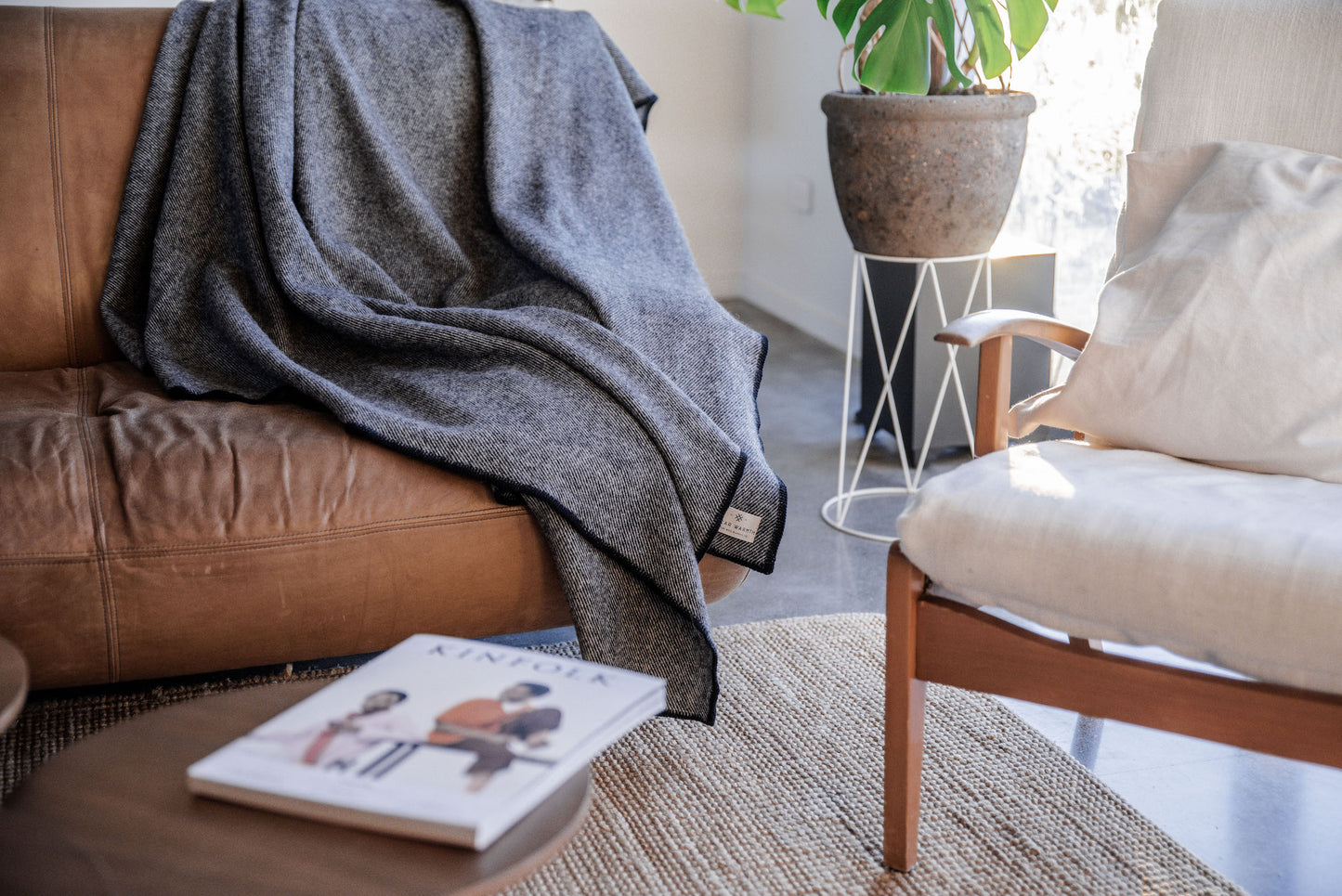 Ehara Te Katoa He Pango Me Mā - Large Size