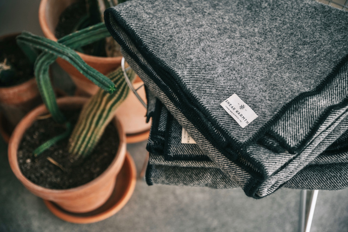 Ehara Te Katoa He Pango Me Mā - Large Size