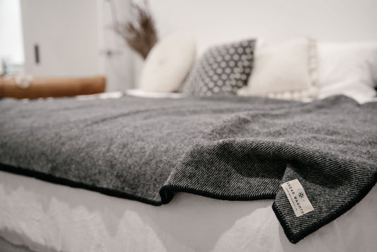 Large bed blanket
